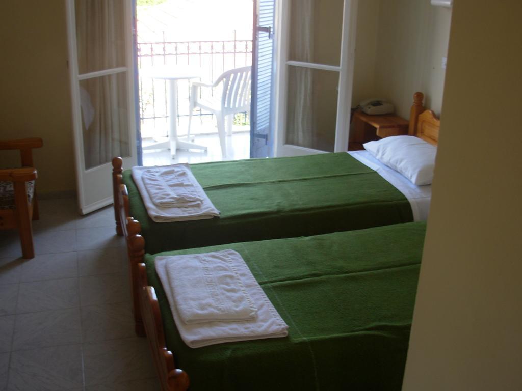 Louisa Studios Poros  Dış mekan fotoğraf