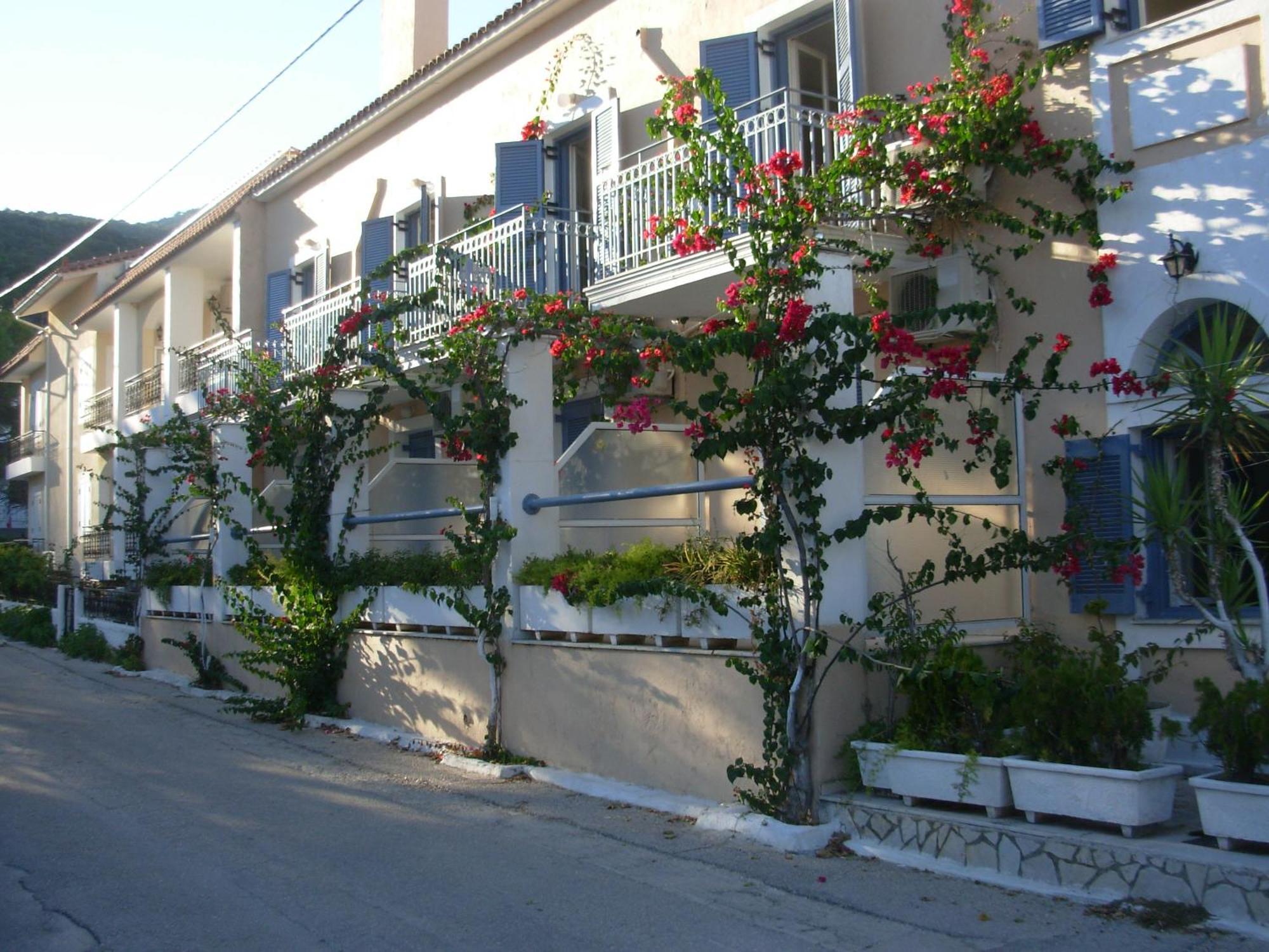 Louisa Studios Poros  Dış mekan fotoğraf
