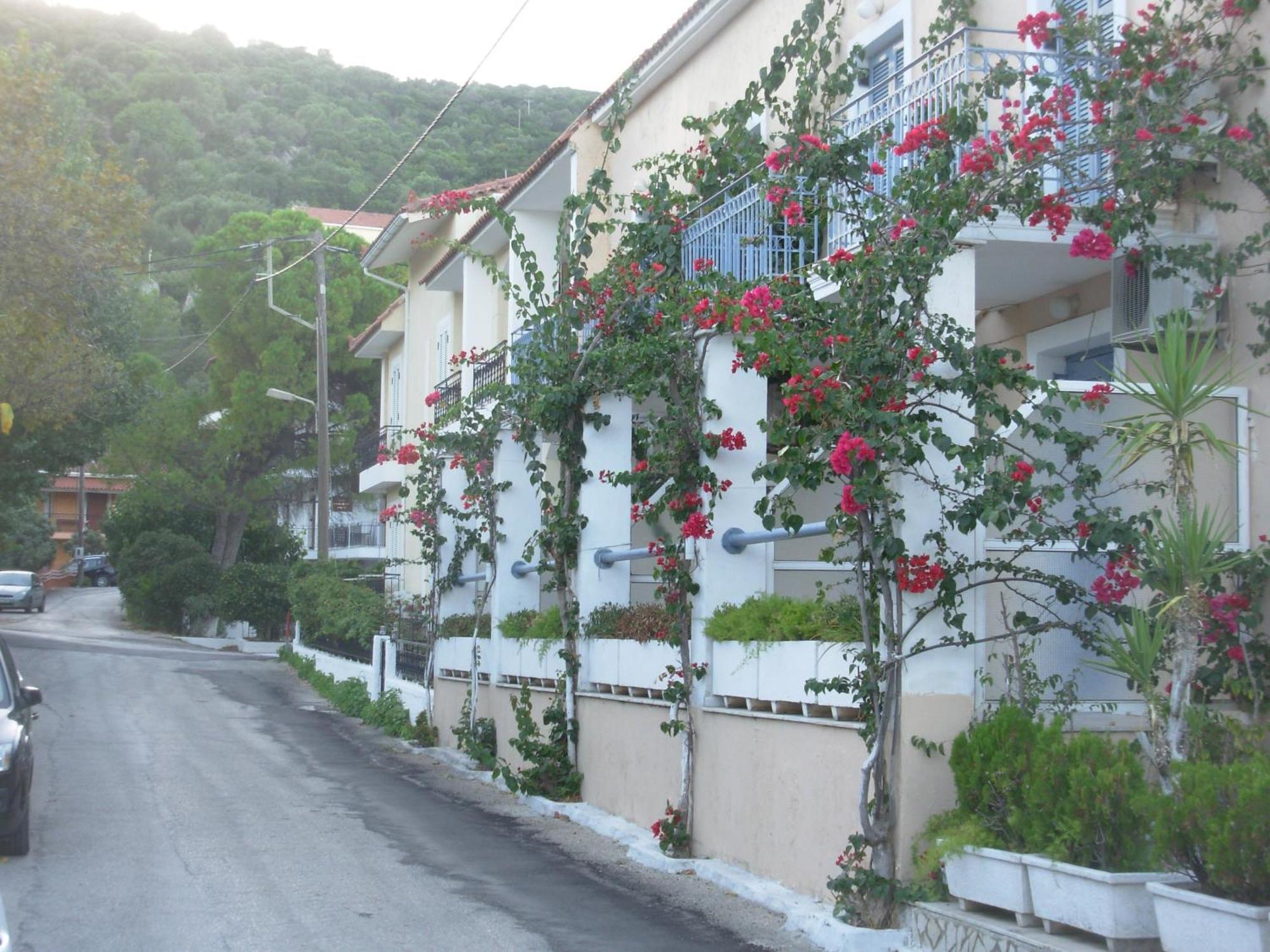 Louisa Studios Poros  Dış mekan fotoğraf
