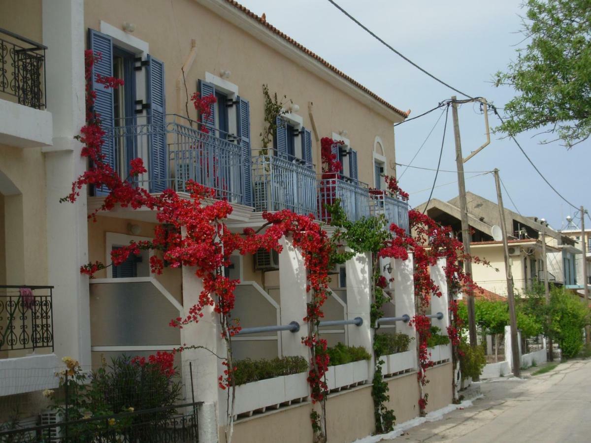 Louisa Studios Poros  Dış mekan fotoğraf